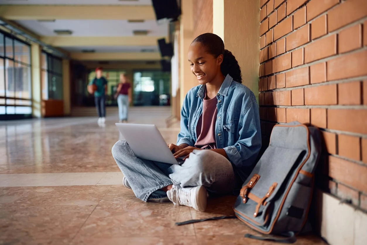 AI di Kampus: Nilai “A” Meroket, Skill Merosot—Studi Ungkap Bahaya Baru
